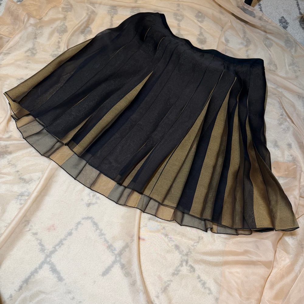 Salvatore Ferragamo Elegant Black and Gold Pleated Skirt
